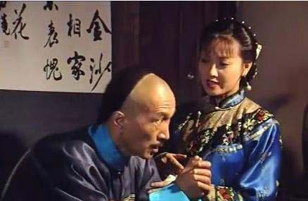 灌縫膠廠家與(yu) 醫治駝背的故事