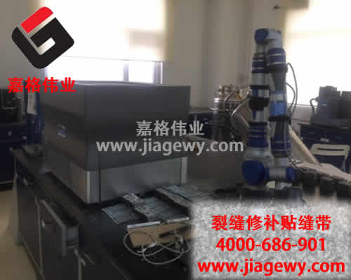 瀝青路麵灌縫膠廠家員工中秋在崗生產，值得點讚