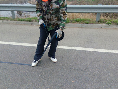 公路裂縫貼