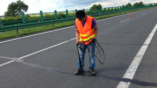 公路養護選擇嘉格路麵裂縫貼縫帶 公路養護選擇嘉格路麵裂縫貼縫帶