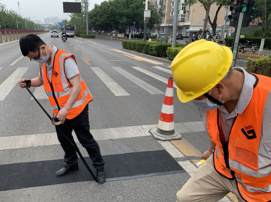 高速公路路麵裂縫的危害 高速公路路麵裂縫的危害